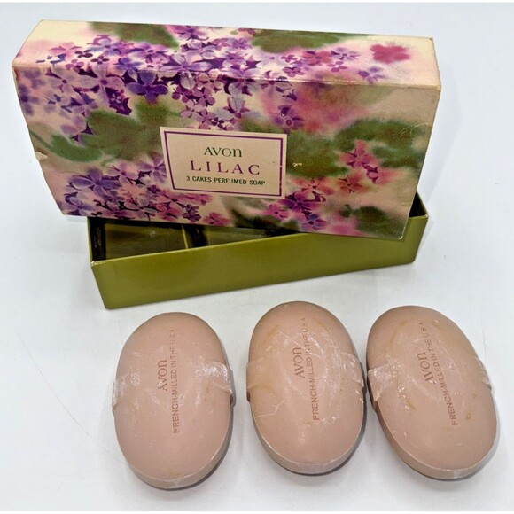 Vintage Avon Lilac Cake Perfumed Soaps Set of 3 Guest Soap Decorative Soap - Picture 5 of 8